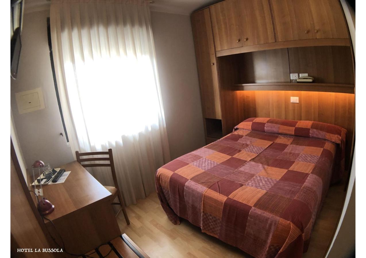 Hotel La Bussola Padenghe sul Garda Zewnętrze zdjęcie