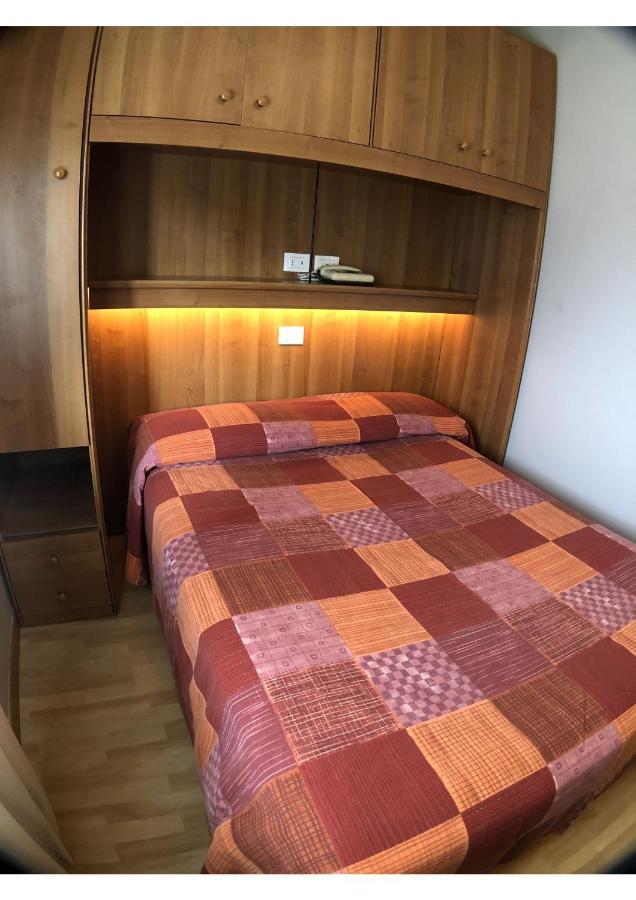 Hotel La Bussola Padenghe sul Garda Zewnętrze zdjęcie