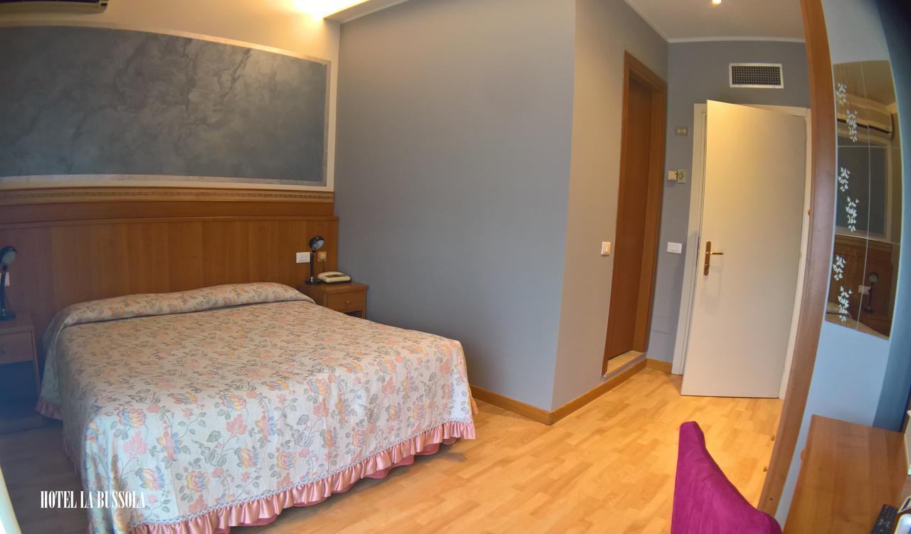 Hotel La Bussola Padenghe sul Garda Zewnętrze zdjęcie
